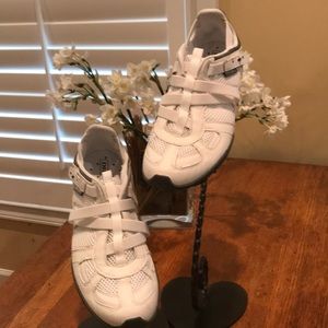 NWB MEN’S DIESEL ATHLETIC SHOES 11